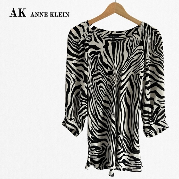 Vintage- AK ANNE KLEIN Women’s Silk Zebra Black & White Petite Blouse Large - Picture 1 of 3